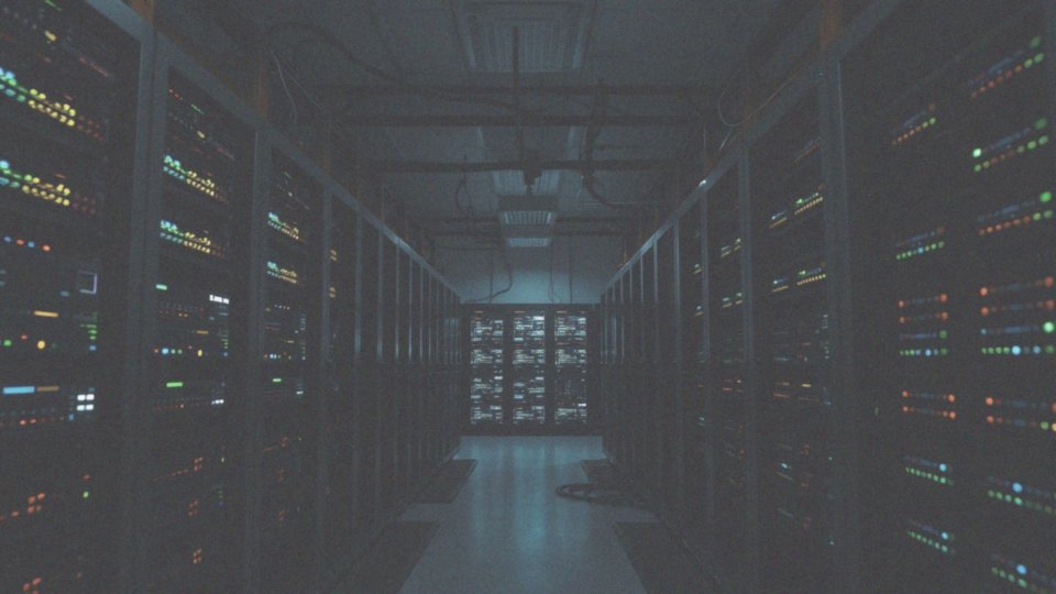 Co oznacza inwigilacja elektroniczna?