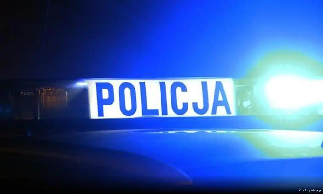 Uszkodzenie samochodów na parkingu przy ulicy Moniuszki we Włocławku